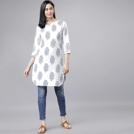https://www.designerszone.in/vi/products/white-blue-printed-tunic