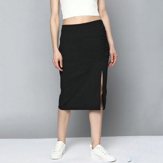https://www.designerszone.in/vi/products/women-black-pure-cotton-solid-ruched-straight-skirt