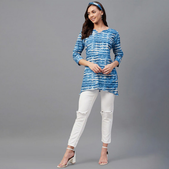 https://www.designerszone.in/vi/products/women-blue-tunics