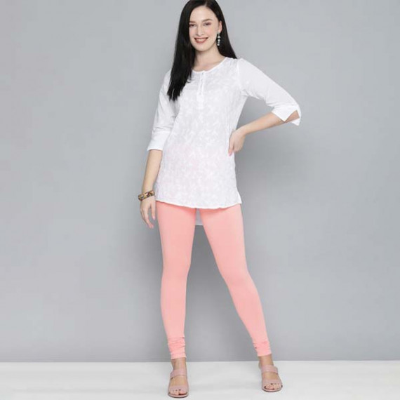 https://www.designerszone.in/vi/products/women-pink-solid-leggings