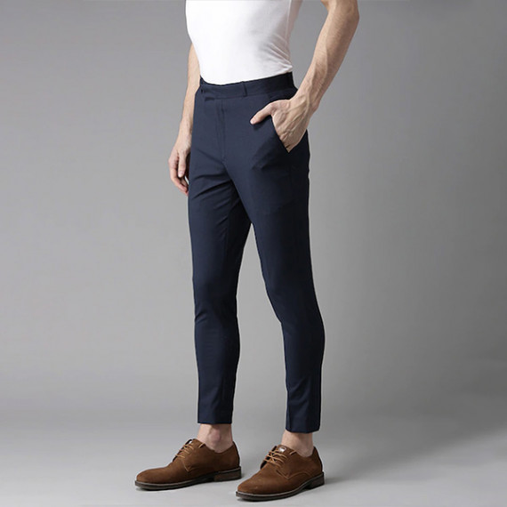 https://www.designerszone.in/vi/products/men-navy-blue-tapered-fit-trousers