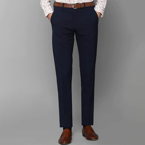 https://www.designerszone.in/vi/products/men-navy-blue-slim-fit-trousers