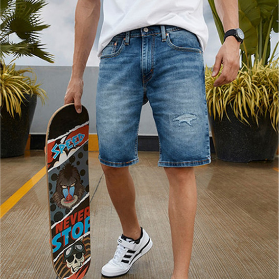 https://www.designerszone.in/vi/products/men-blue-washed-distressed-denim-shorts