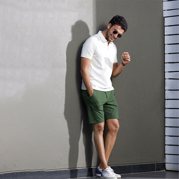 https://www.designerszone.in/vi/products/men-green-4way-stretch-chino-shorts
