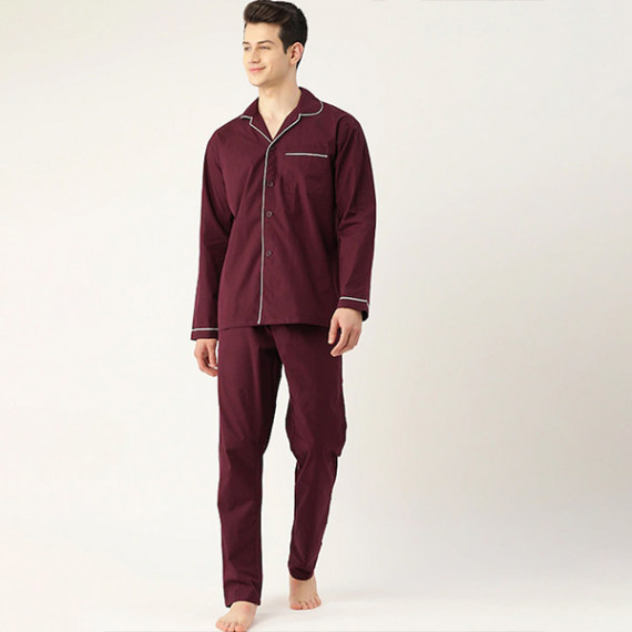https://www.designerszone.in/products/men-burgundy-pure-cotton-solid-nightsuit