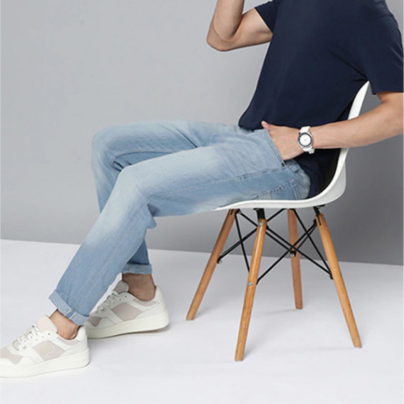 https://www.designerszone.in/vi/products/men-blue-slim-tapered-fit-light-fade-stretchable-jeans