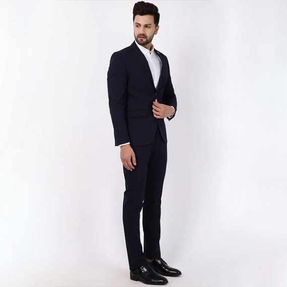 https://www.designerszone.in/vi/products/arrow-mens-polyester-blend-formal-business-suit-pants-set