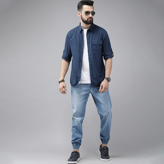 https://www.designerszone.in/vi/products/men-blue-stretchable-jogger-jeans