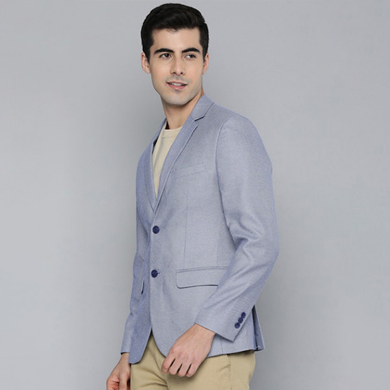 https://www.designerszone.in/vi/products/men-blue-self-design-textured-regular-fit-smart-casual-blazer